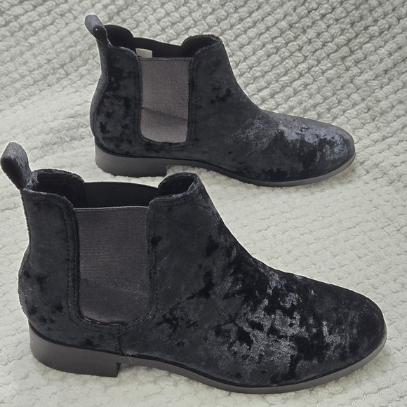 TOMS Ella Chelsea Ankle Boots Women's Sz 7W Black Velvet Boho Comfort Booties - Picture 4 of 11